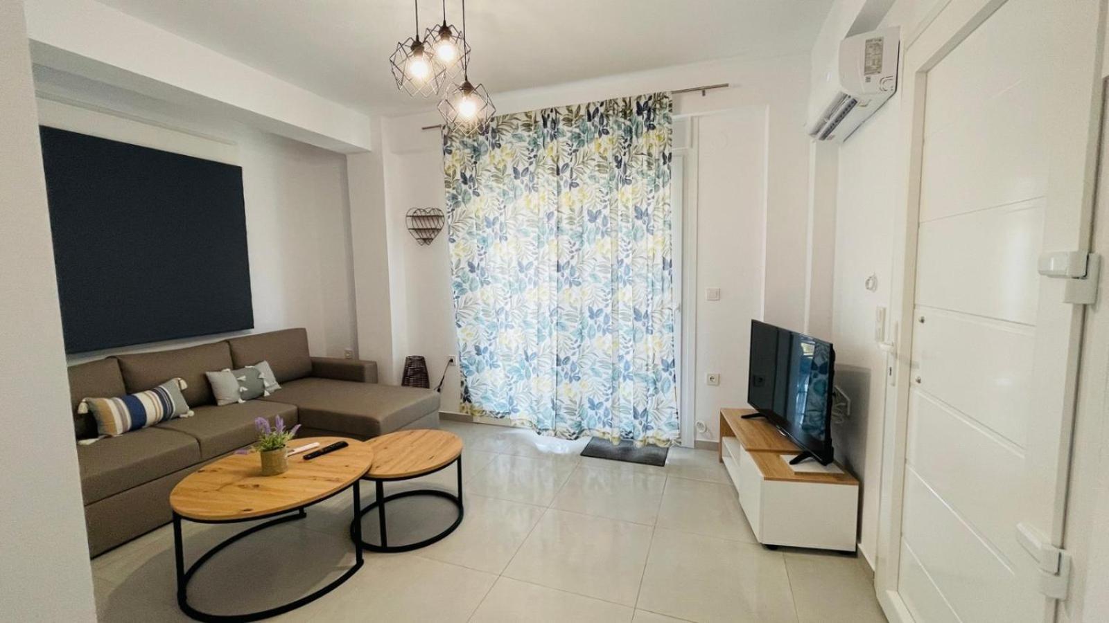 Athina Apartment โอฟรีนีออน ภายนอก รูปภาพ